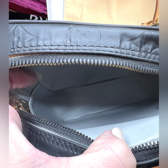 Authentic Louis Vuitton Vernis - Picture 7 of 9